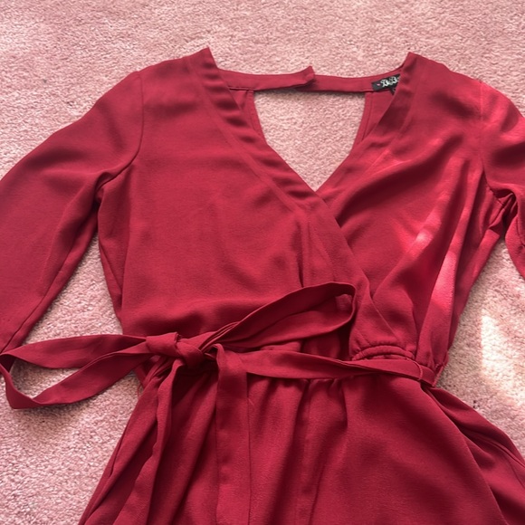 Red Romper with Belt and Pockets Size S - Picture 2 of 7